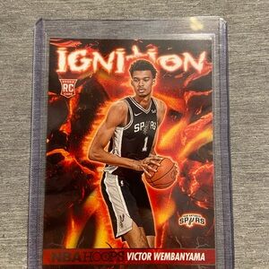 Victor Wembanyama San Antonio Spurs 2023 Panini NBA Hoops Rookie Card #20